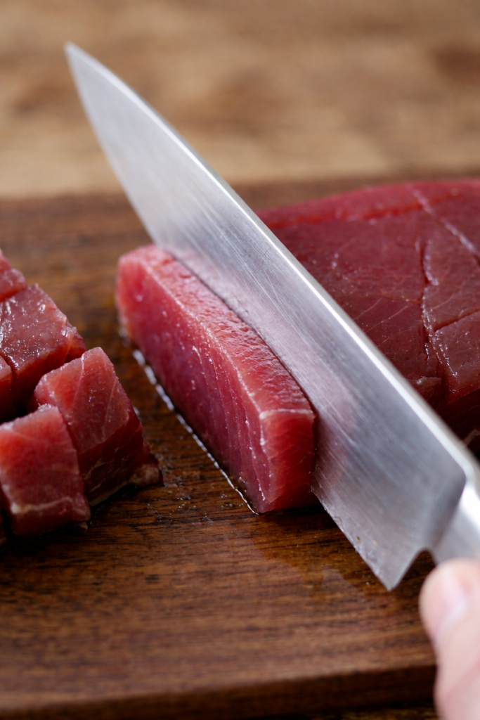 Tartar de atún casero: cómo hacerlo bien, con pocos ingredientes y sin estropear el atún | Mamá ya sé cocinar