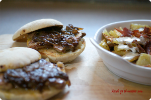 Hamburguesas Dartañán, patatas con cheddar y bacon crujiente