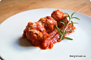 Albóndigas con salsa de tomate